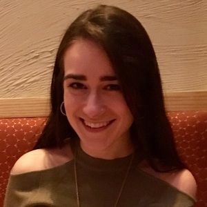 Meet your Posher, Alexandra